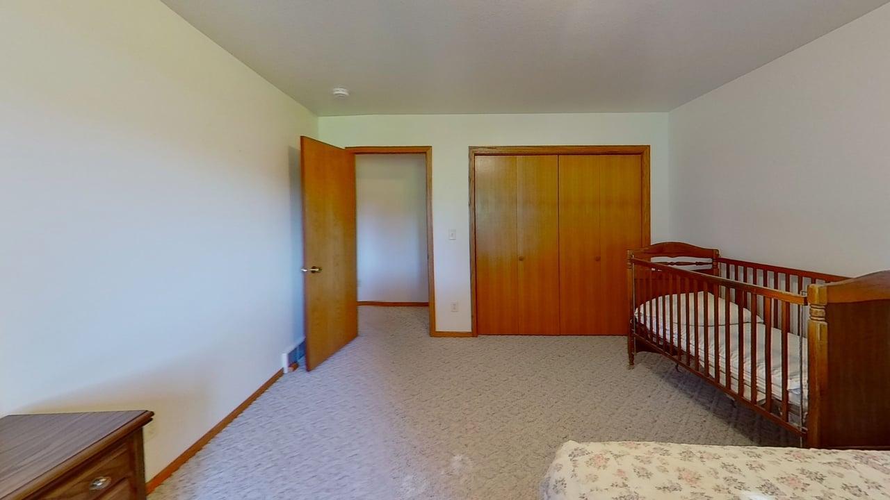 401 S Bruce Street S Property Photo 28