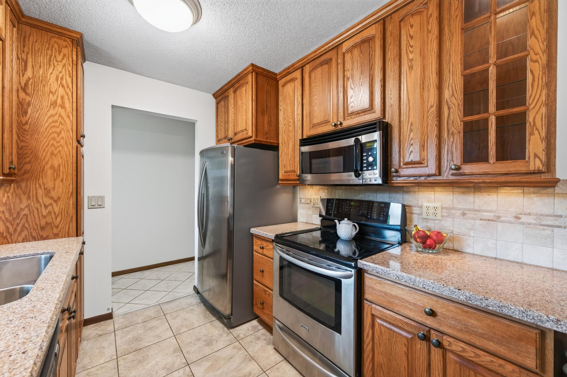 13345 Foliage Avenue Property Photo 8
