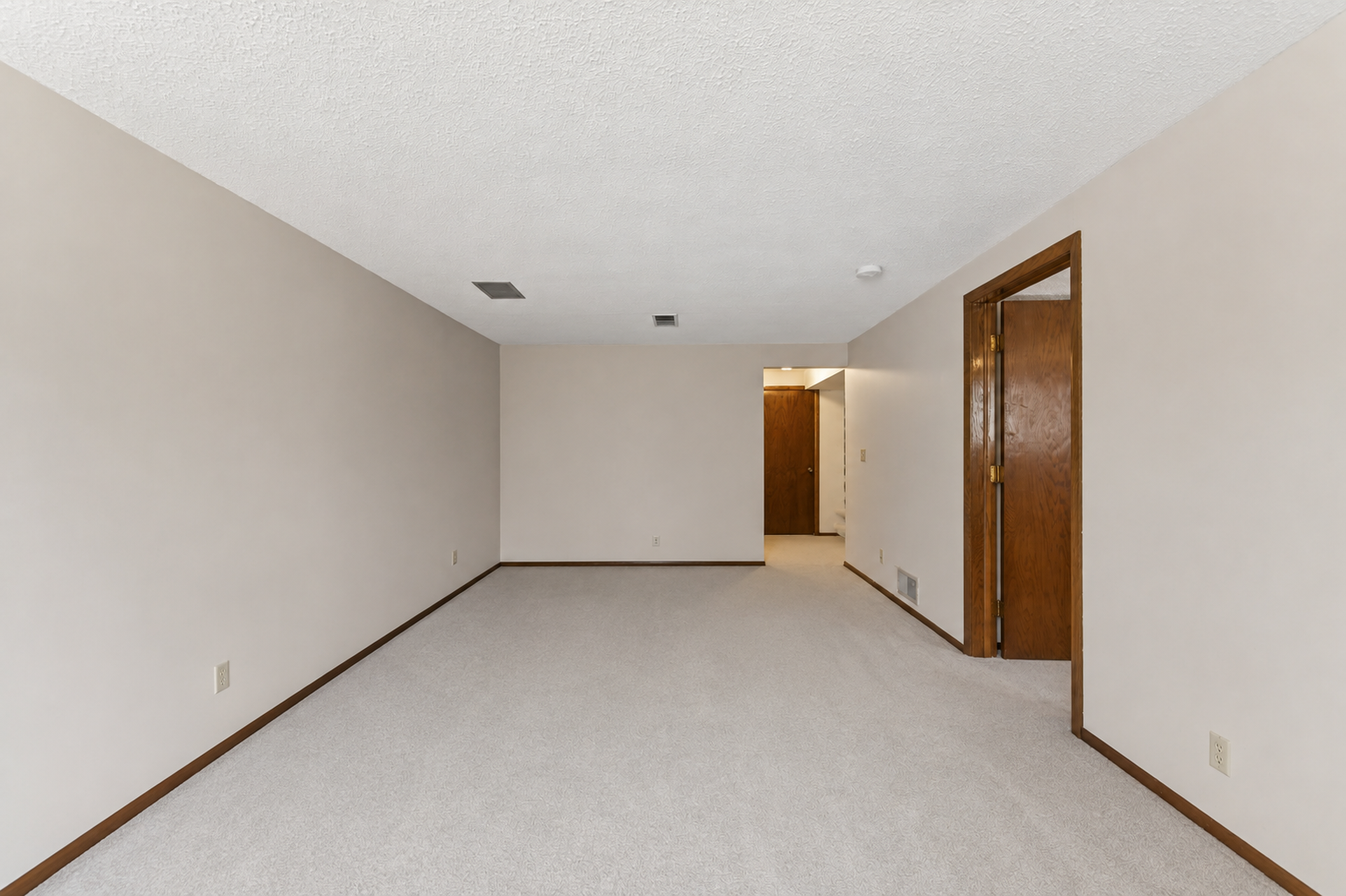 13345 Foliage Avenue Property Photo 13