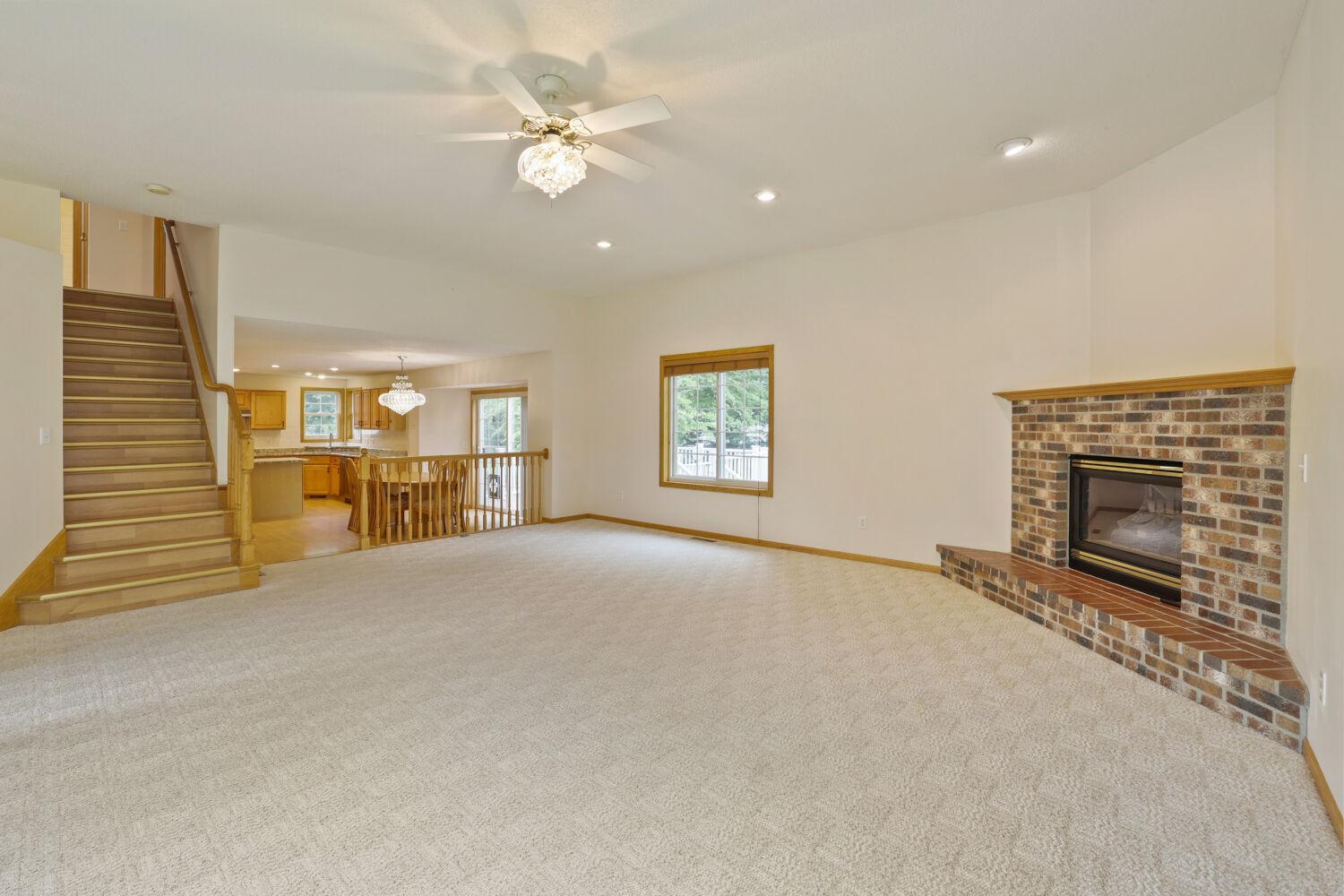 2337 Manuela Drive Property Photo 5