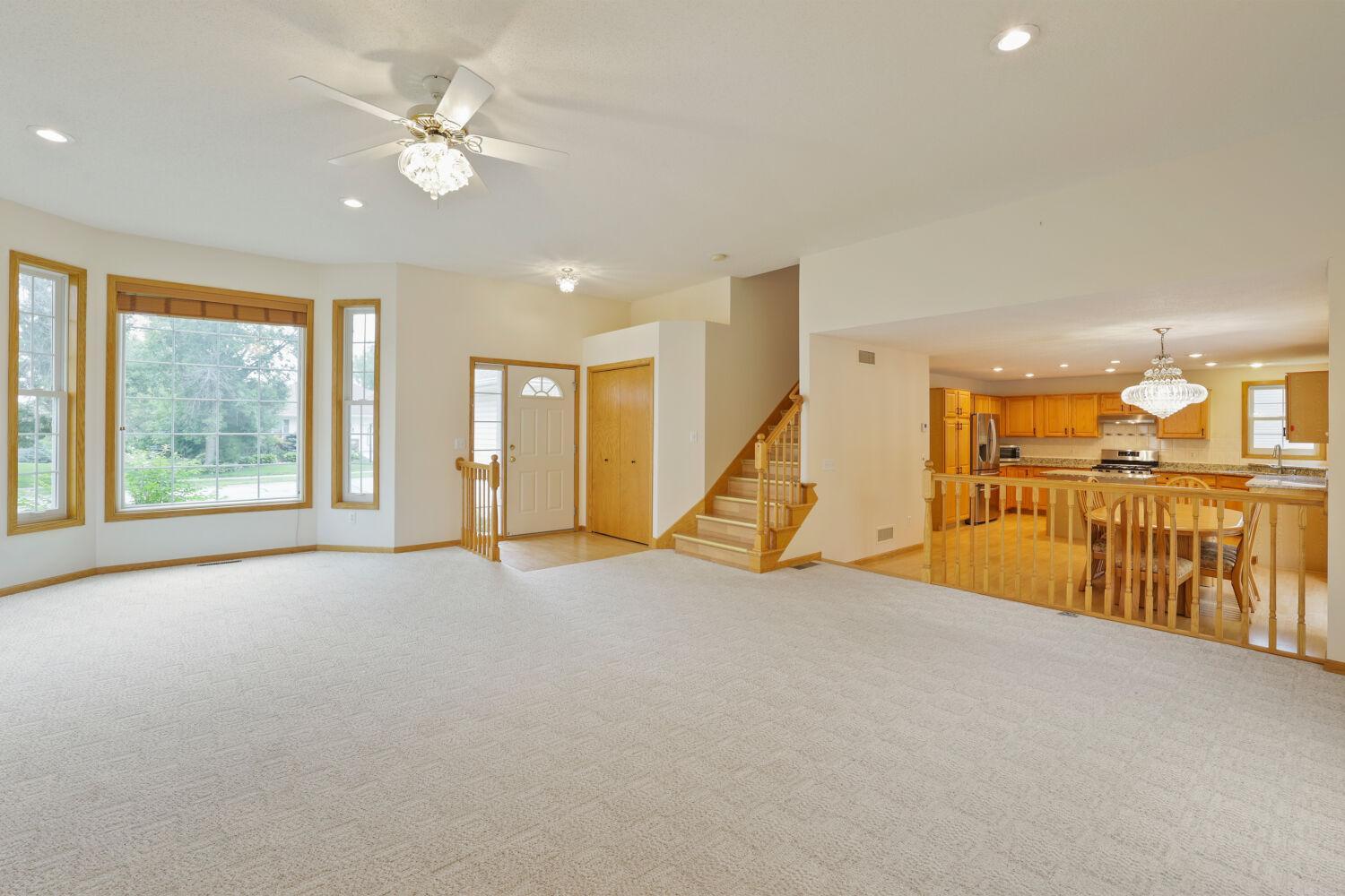 2337 Manuela Drive Property Photo 6