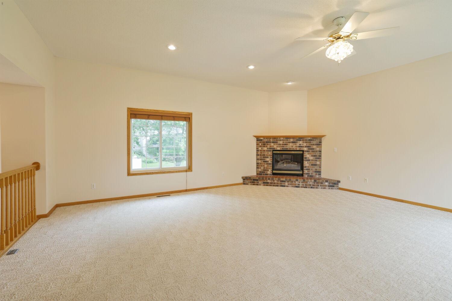 2337 Manuela Drive Property Photo 8