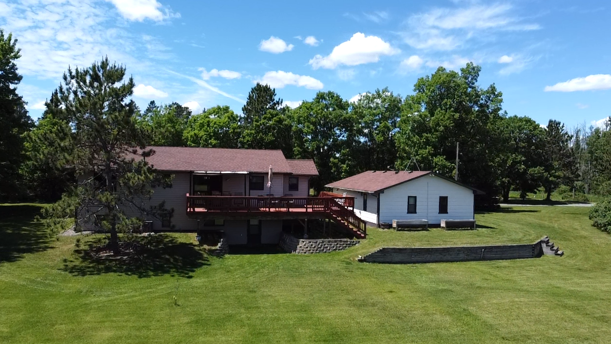 36991 450th Street Property Photo 4