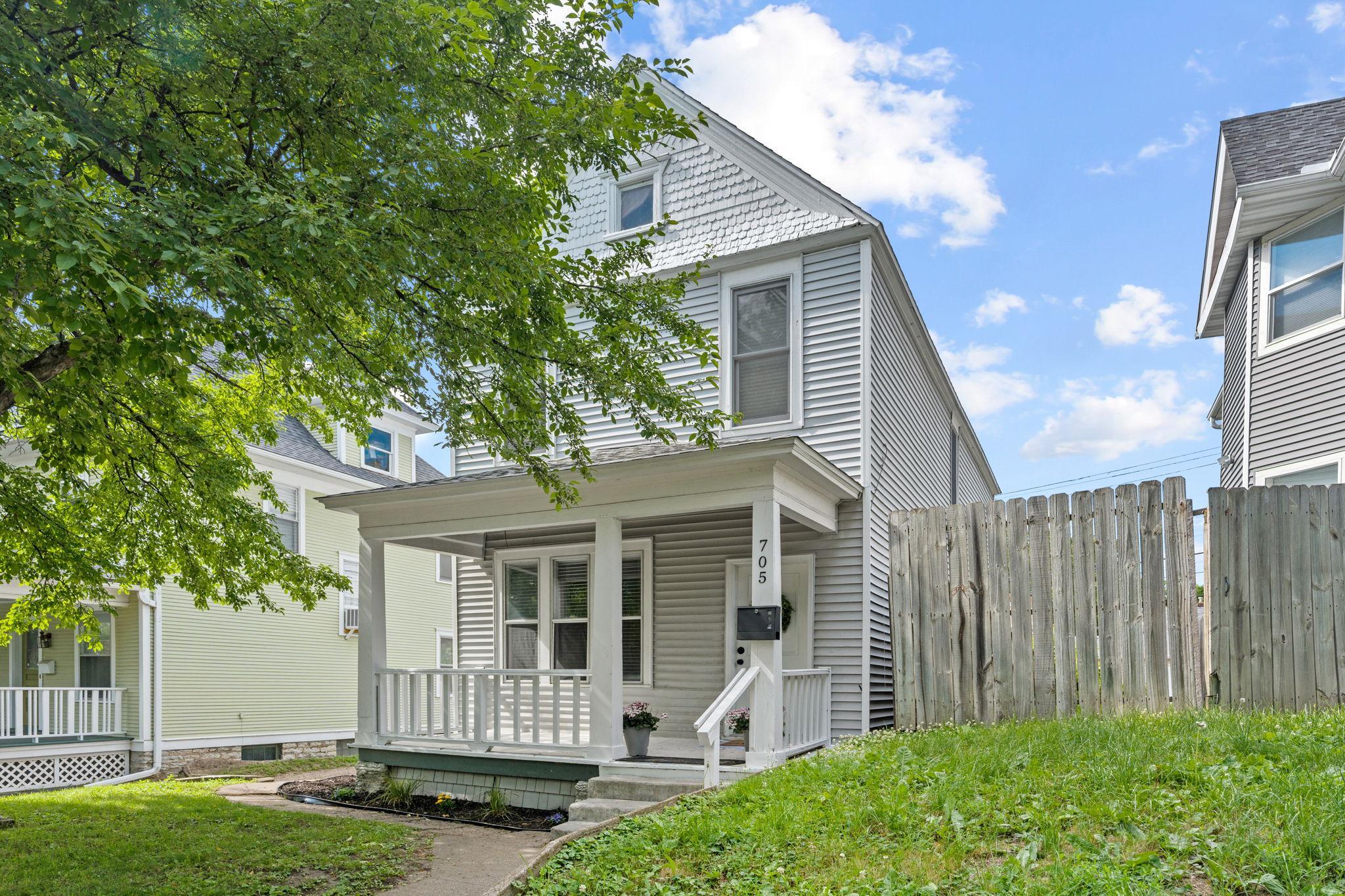 705 Sims Avenue Property Photo 1