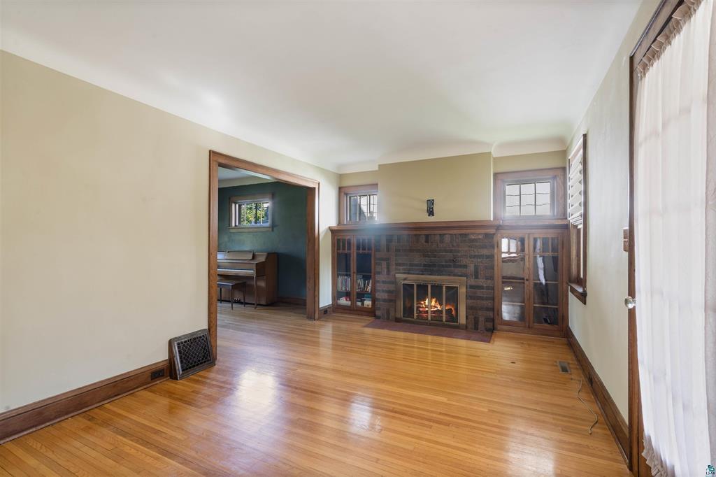 928 N 19th Avenue E Property Photo 5