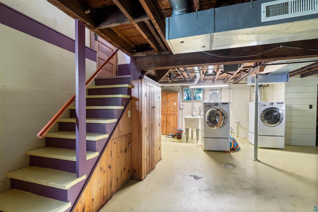 928 N 19th Avenue E Property Photo 12