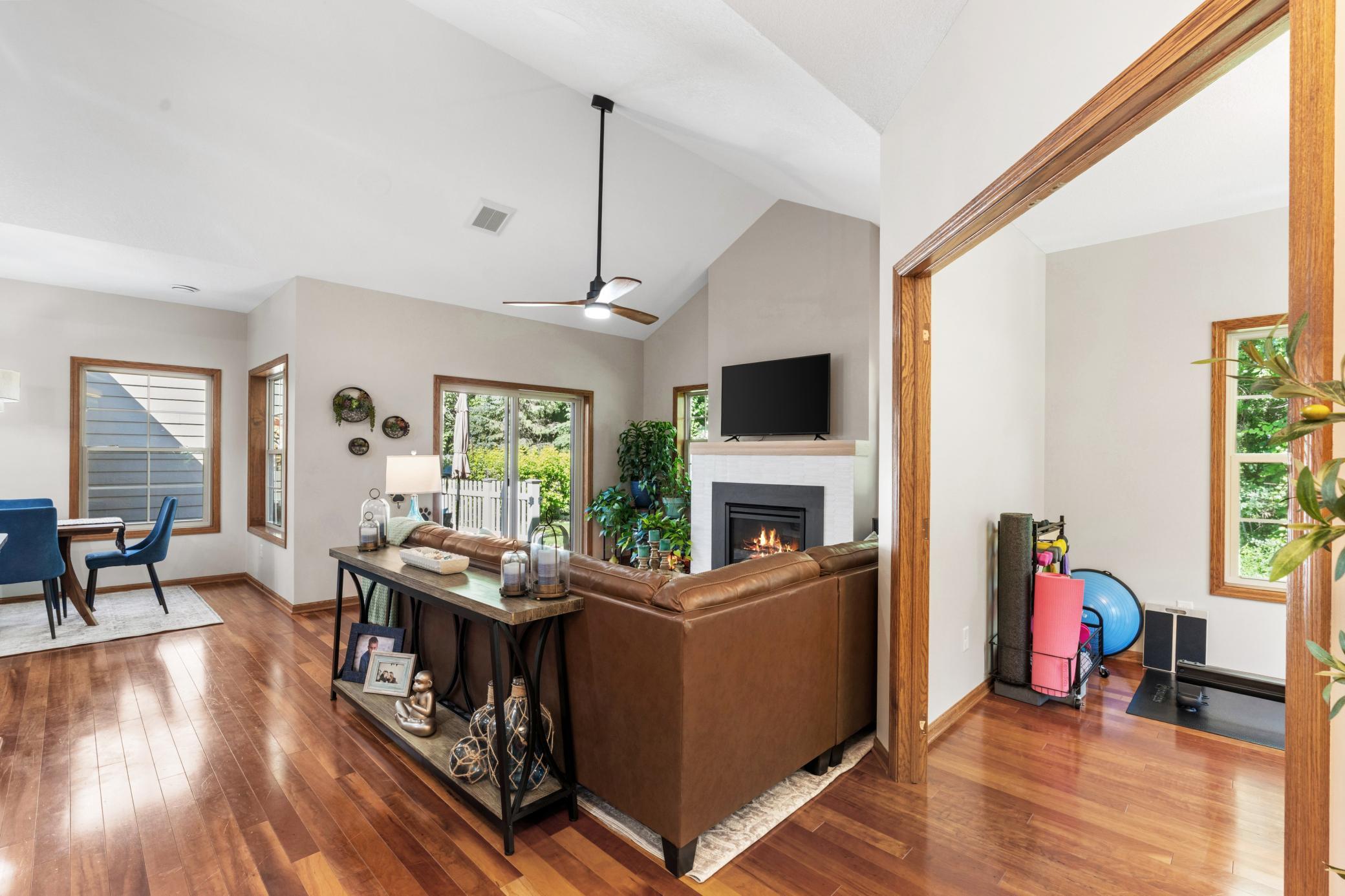 24227 Rivers Edge Road Property Photo 6
