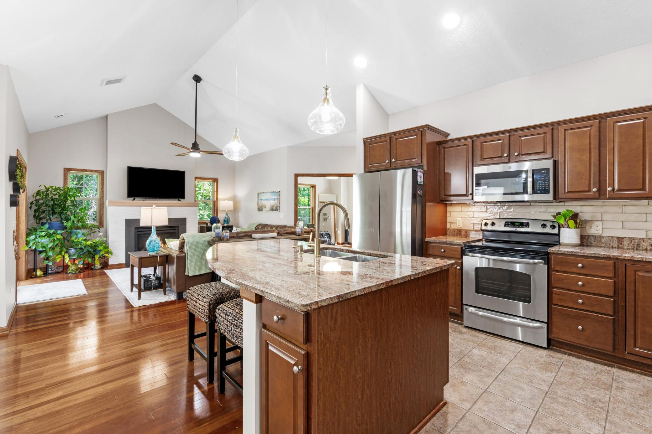 24227 Rivers Edge Road Property Photo 10