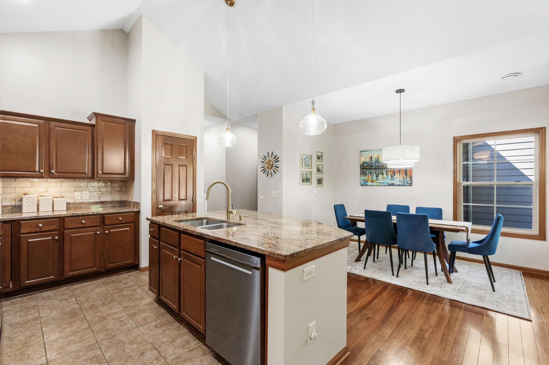 24227 Rivers Edge Road Property Photo 13