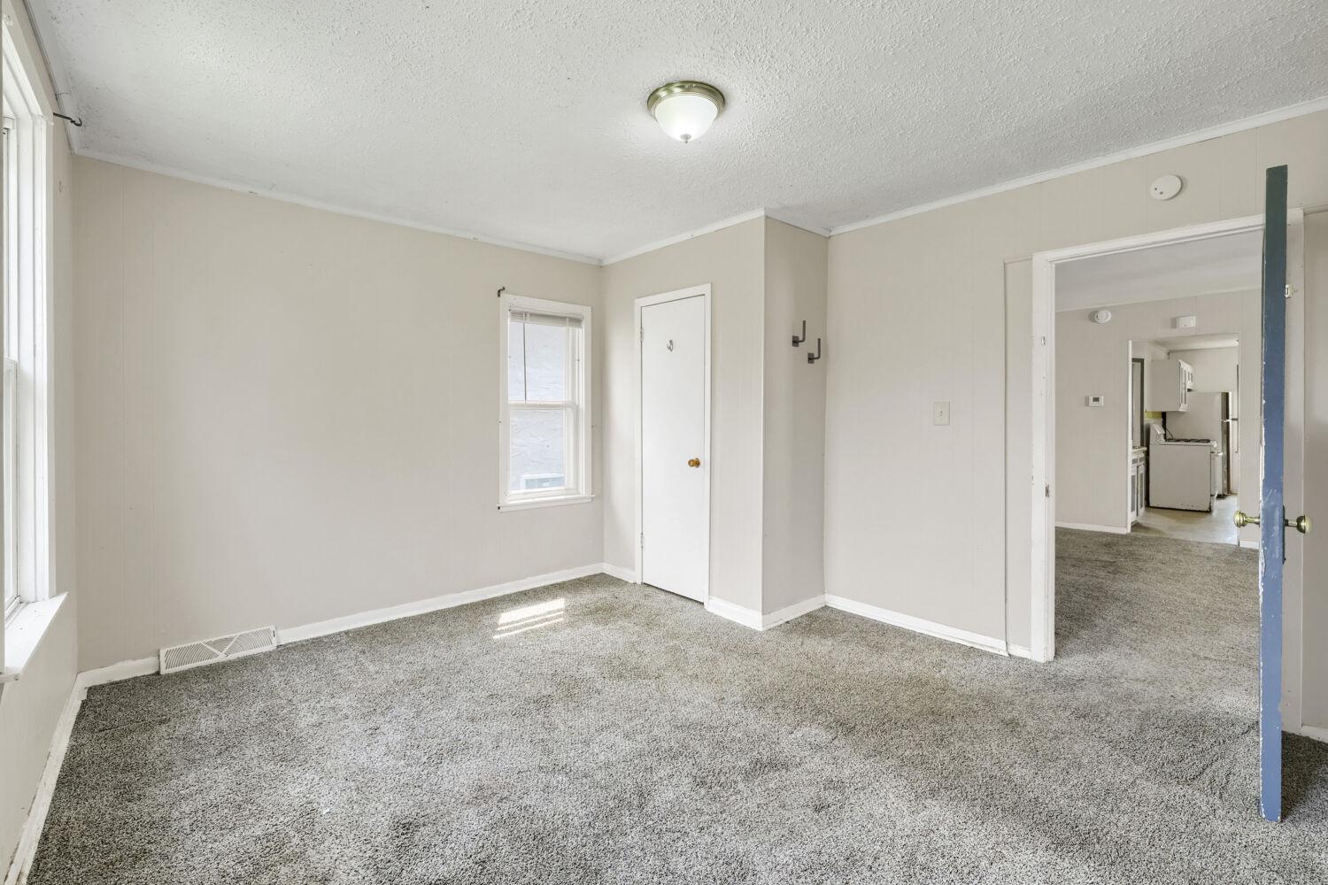 1024 Geranium Avenue E Property Photo 10