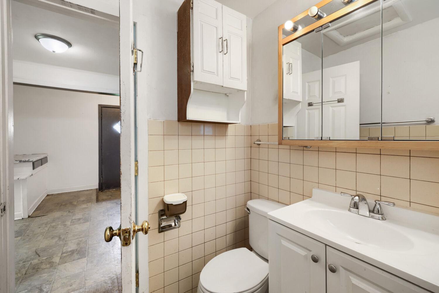 1024 Geranium Avenue E Property Photo 15