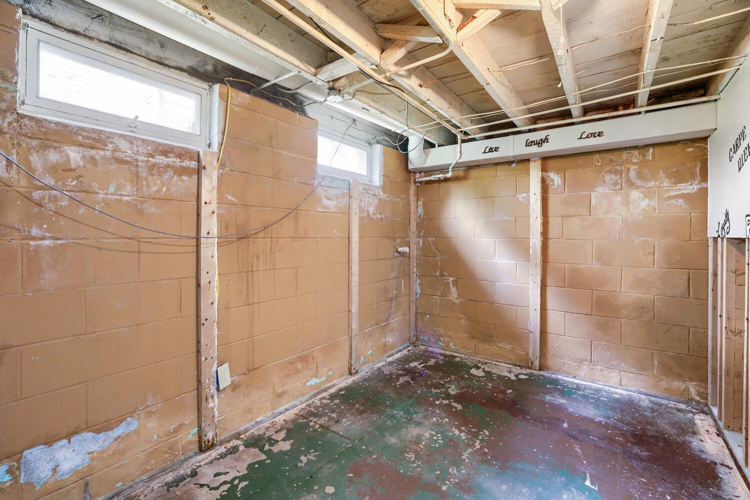 1024 Geranium Avenue E Property Photo 25