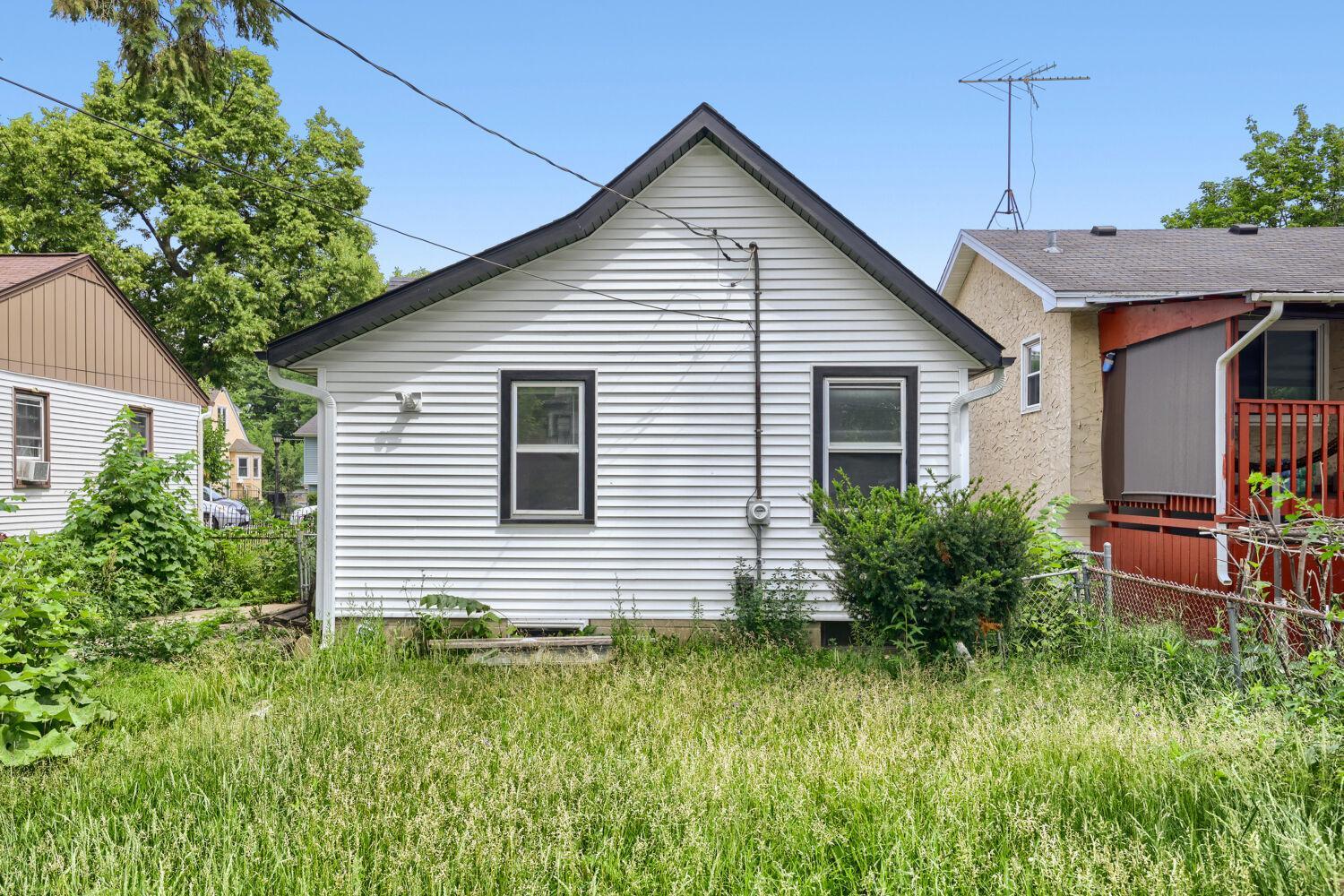 1024 Geranium Avenue E Property Photo 28