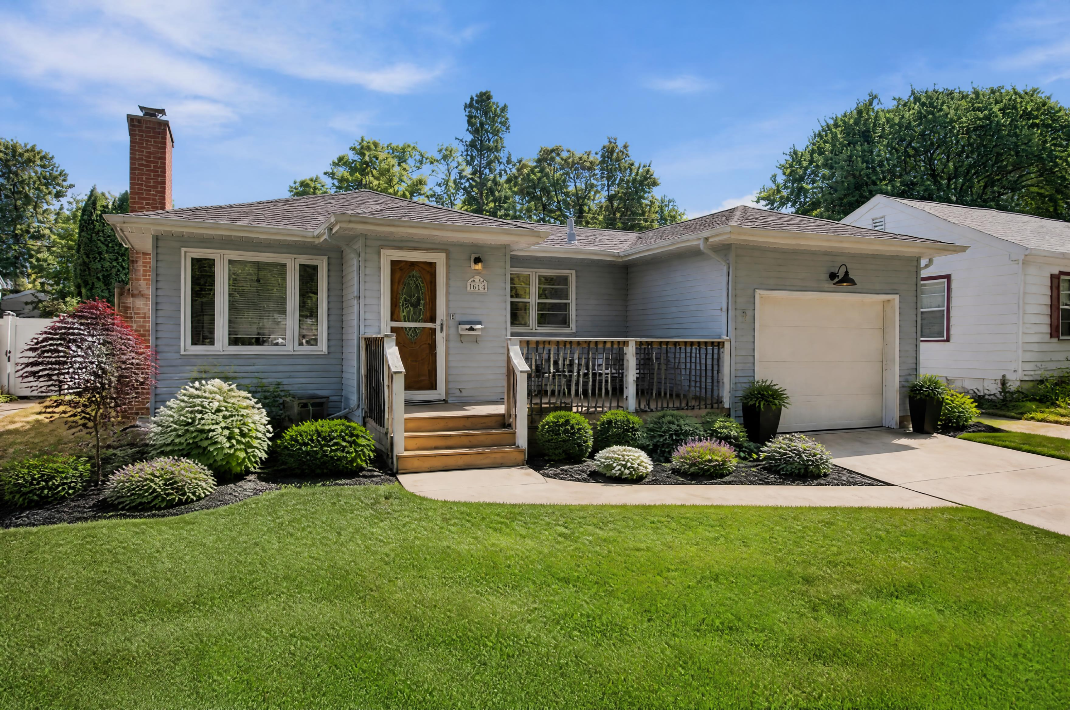 1614 6th Street S Property Photo 2