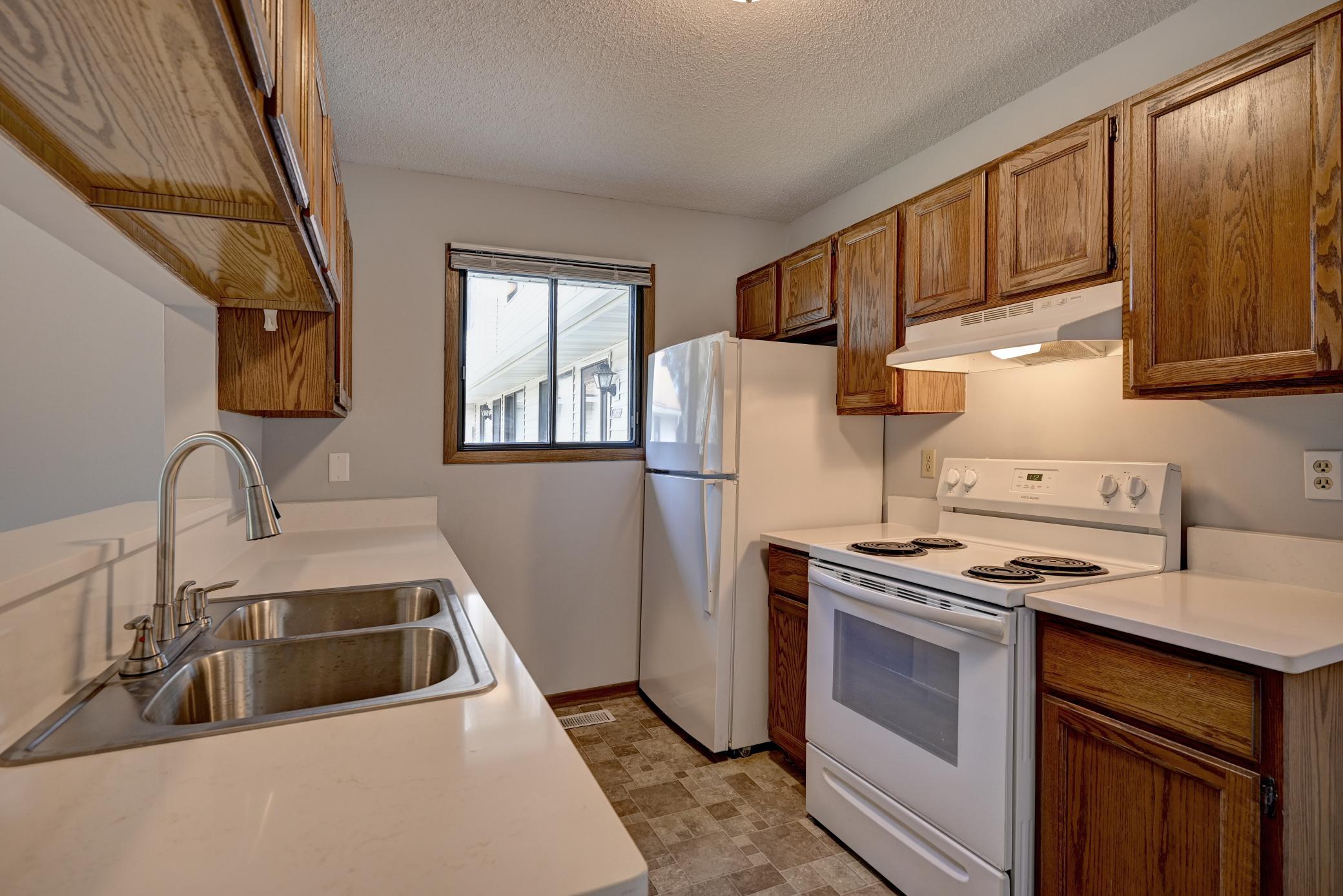 2602 Brookdale Lane Property Photo 3