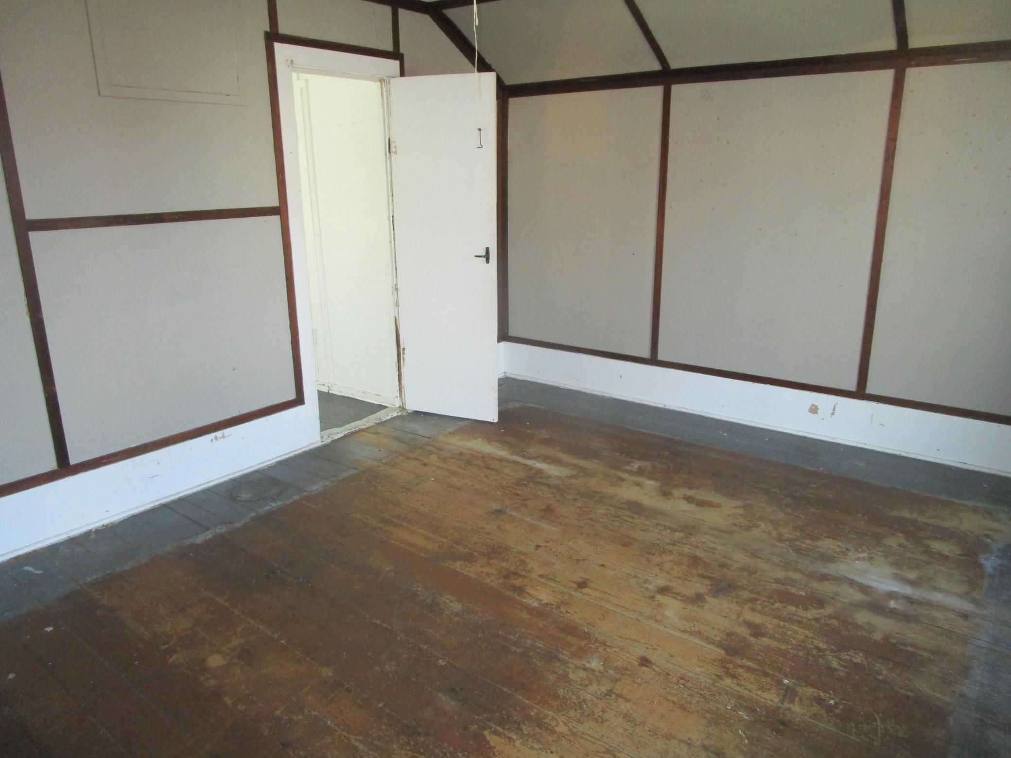 115 E Jefferson Street Property Photo 6