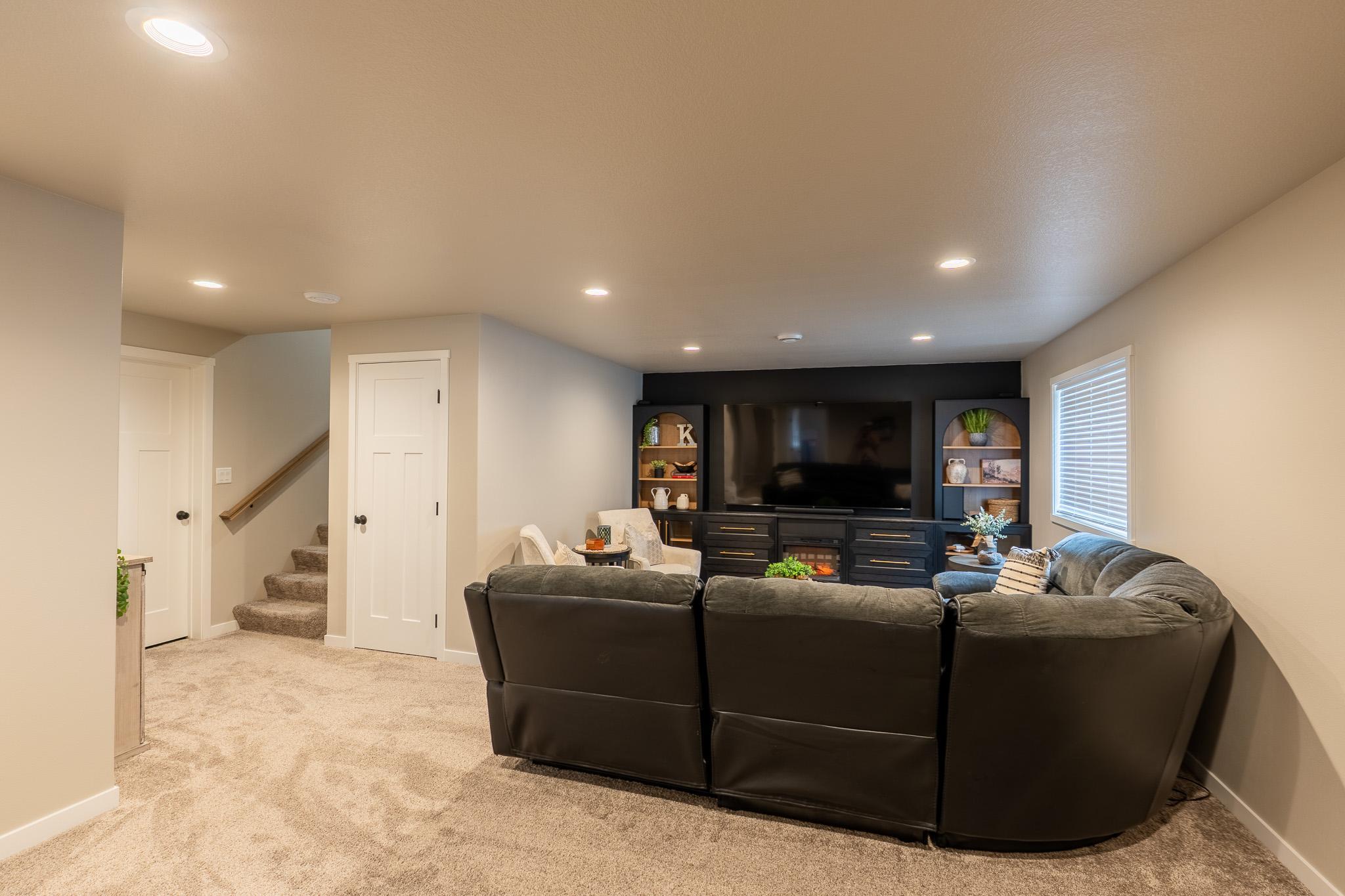 4744 Hampton Loop S Property Photo 16