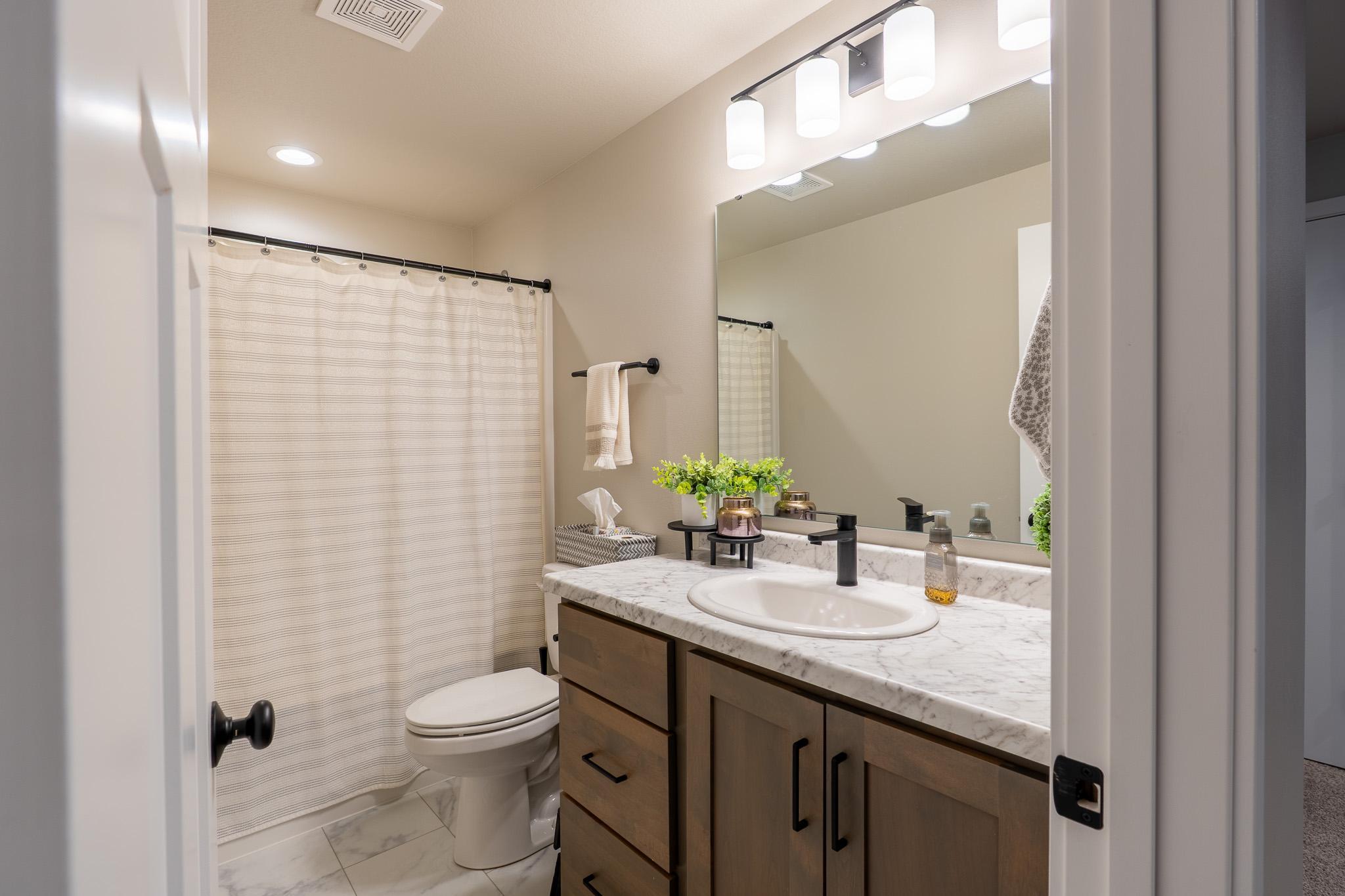 4744 Hampton Loop S Property Photo 17