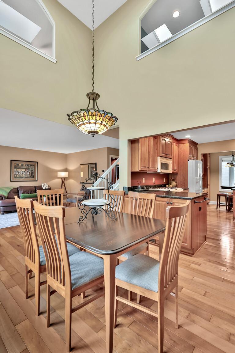 8264 Kingslee Road Property Photo 4