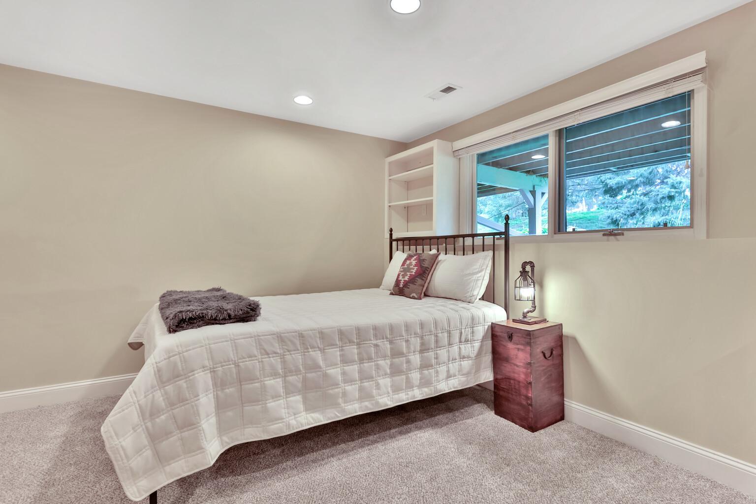 8264 Kingslee Road Property Photo 31