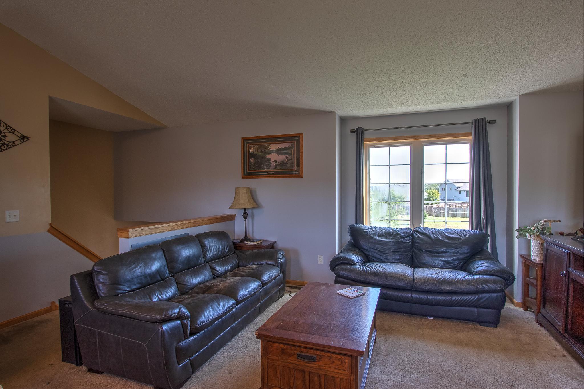 705 Bluebird Street Property Photo 6