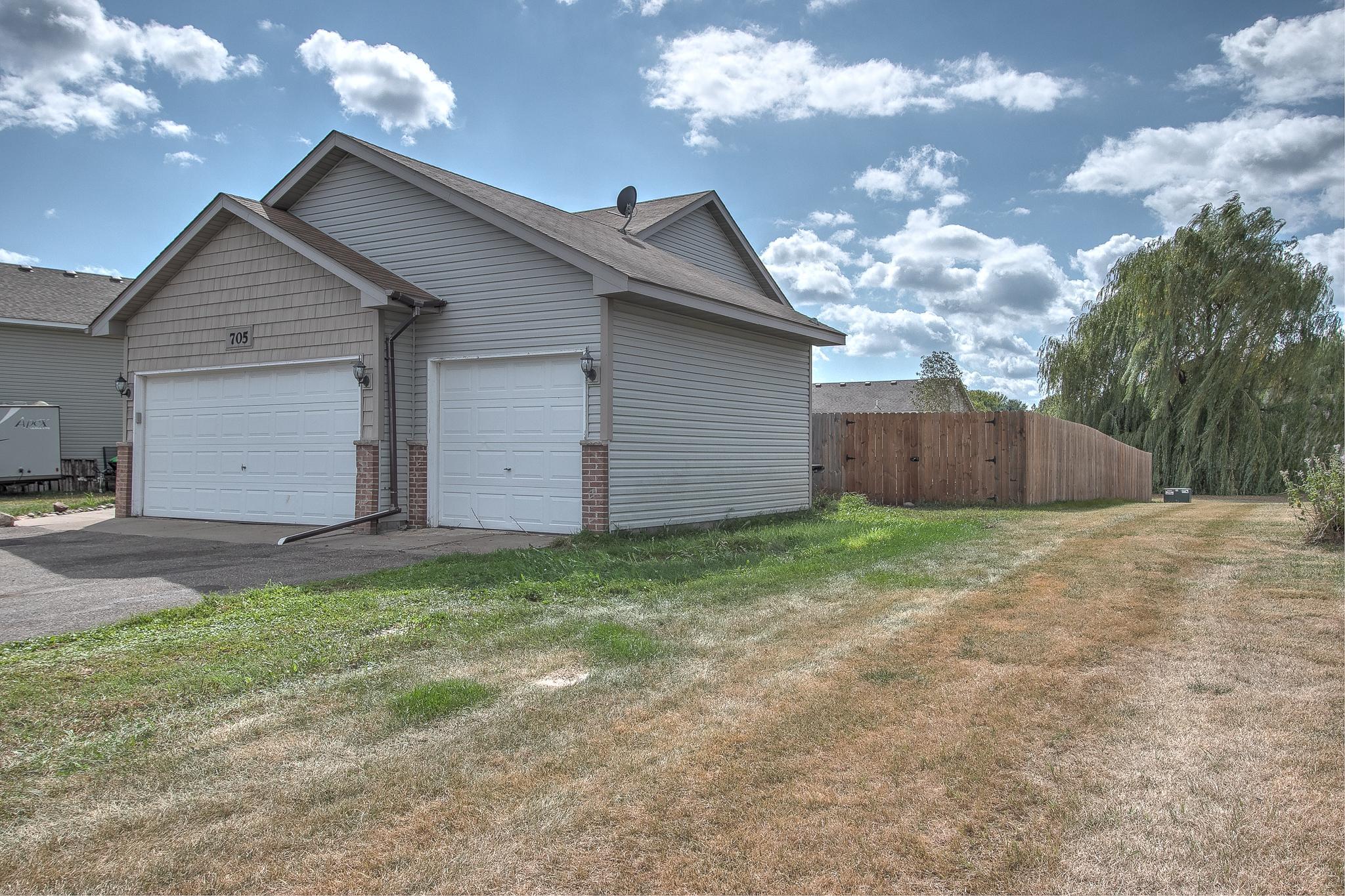 705 Bluebird Street Property Photo 12