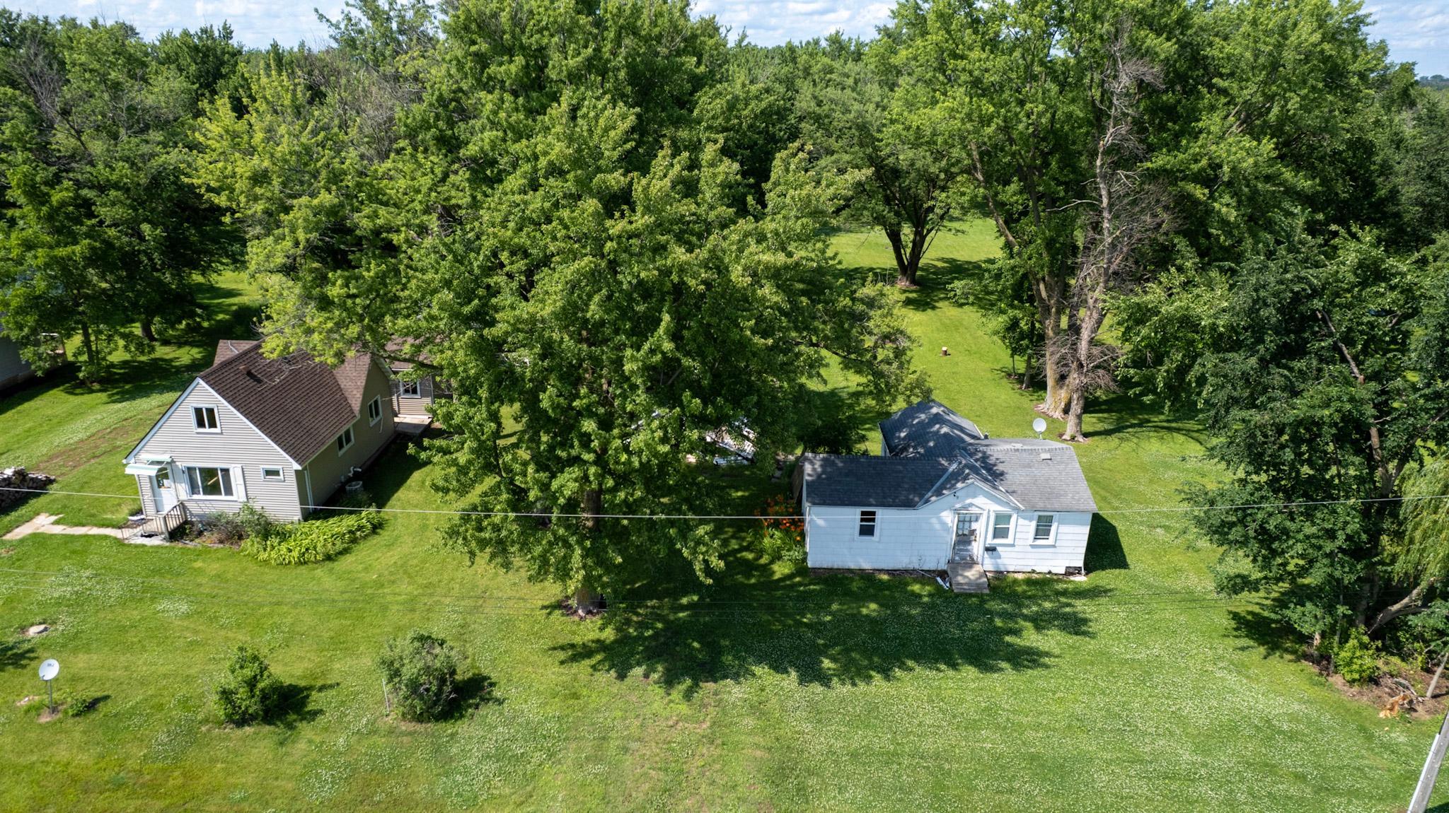 1305 28th Avenue Ne Property Photo 3