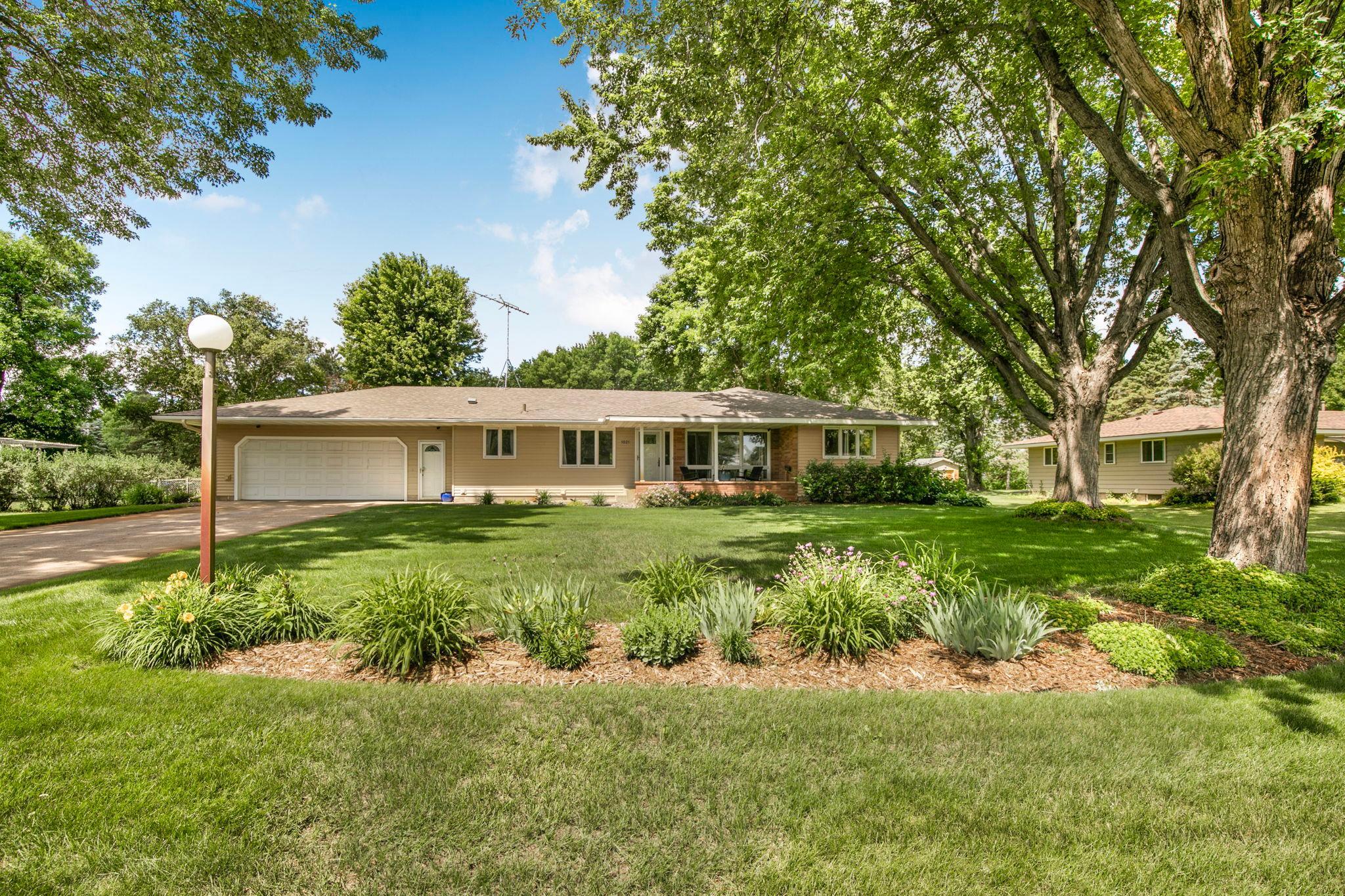 1021 Bromo Avenue Property Photo 3