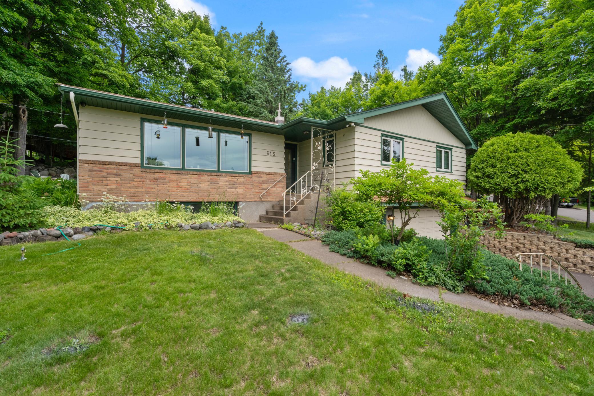 615 Snively Road Property Photo 2