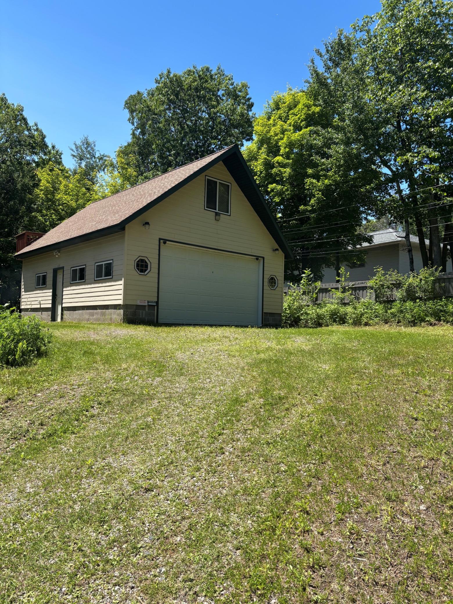615 Snively Road Property Photo 3