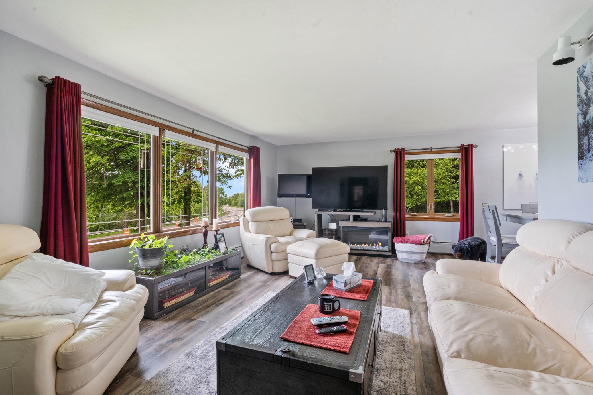 615 Snively Road Property Photo 10