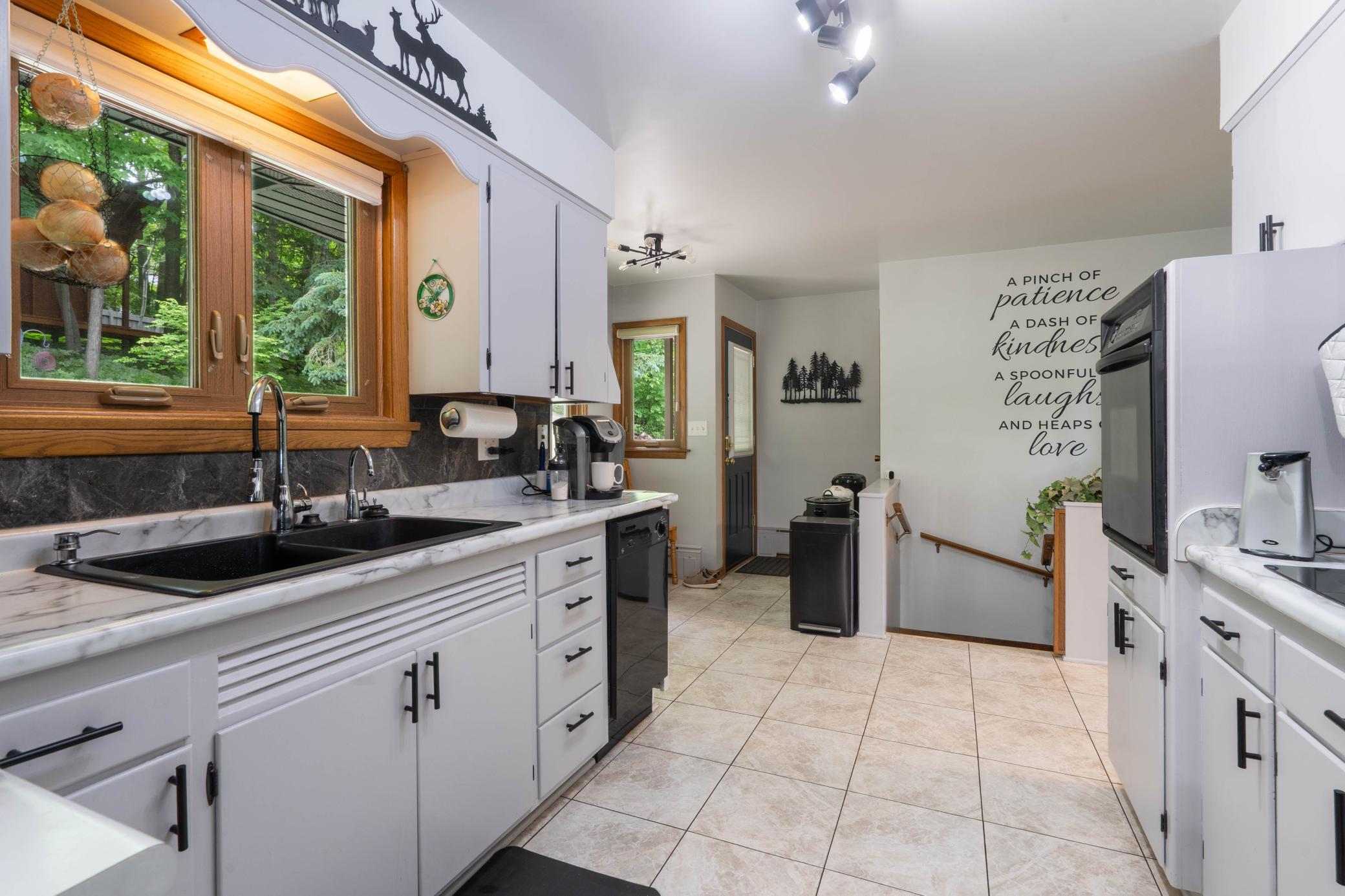 615 Snively Road Property Photo 14