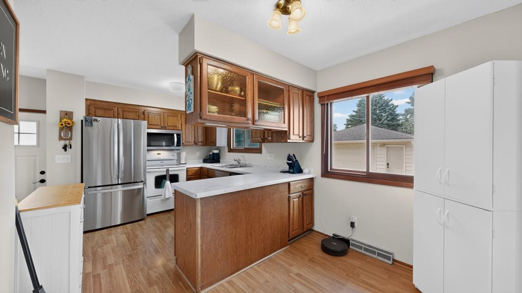 915 16 1/4 Street Se Property Photo 9
