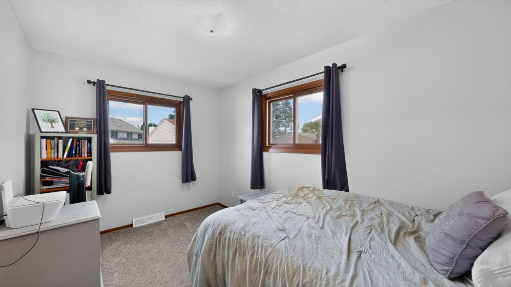 915 16 1/4 Street Se Property Photo 19