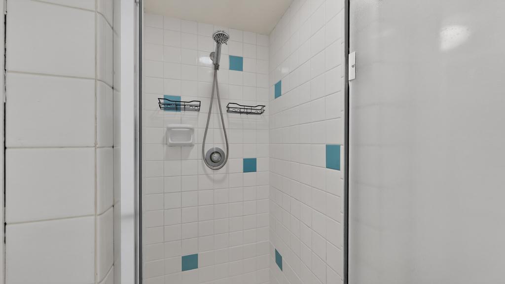 915 16 1/4 Street Se Property Photo 30