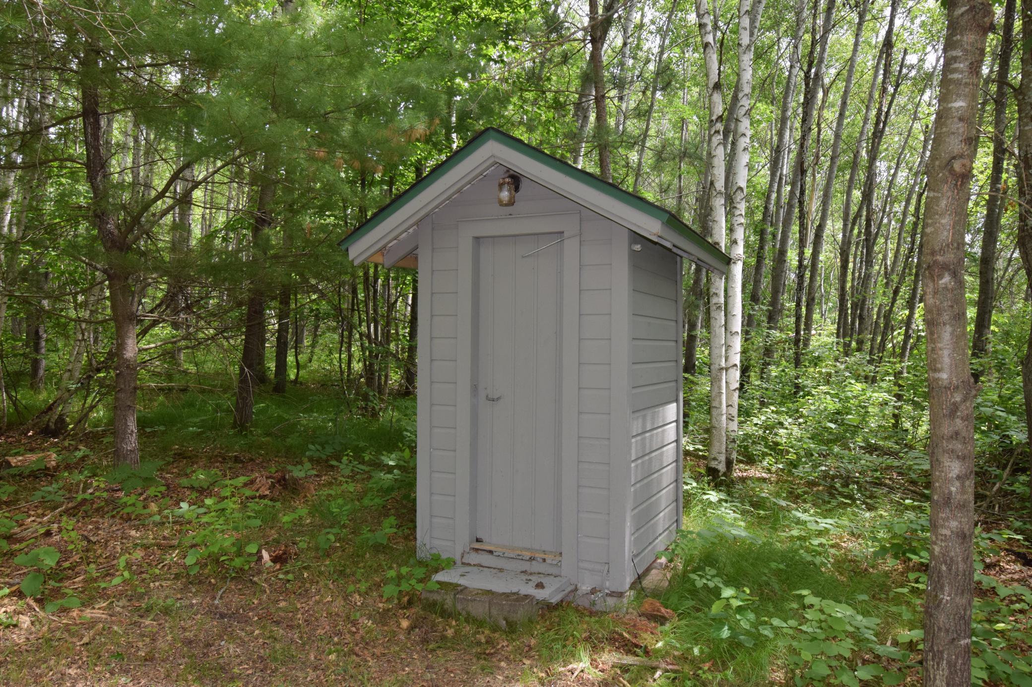 4411 Lunsman Drive Property Photo 6