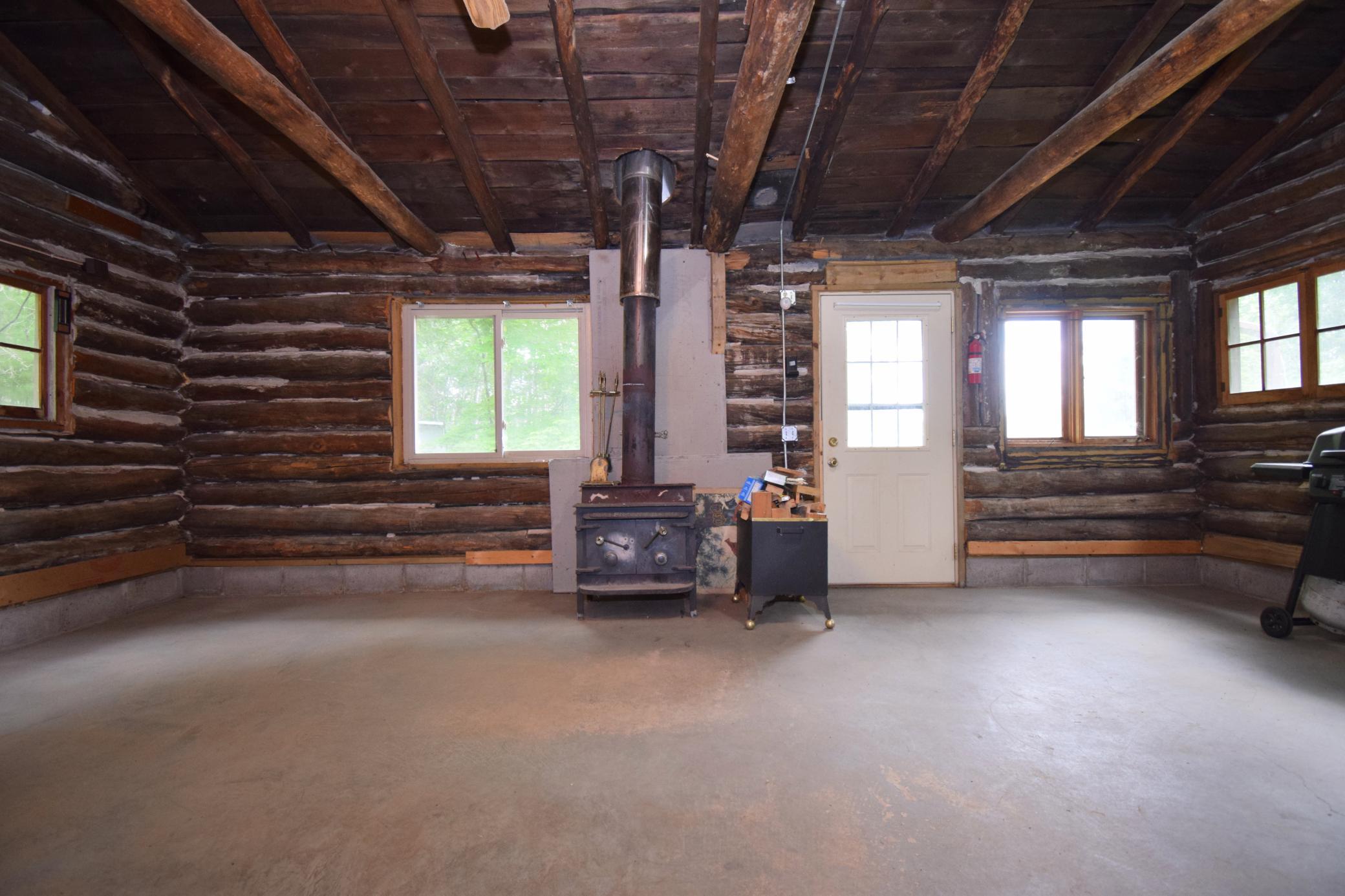 4411 Lunsman Drive Property Photo 19