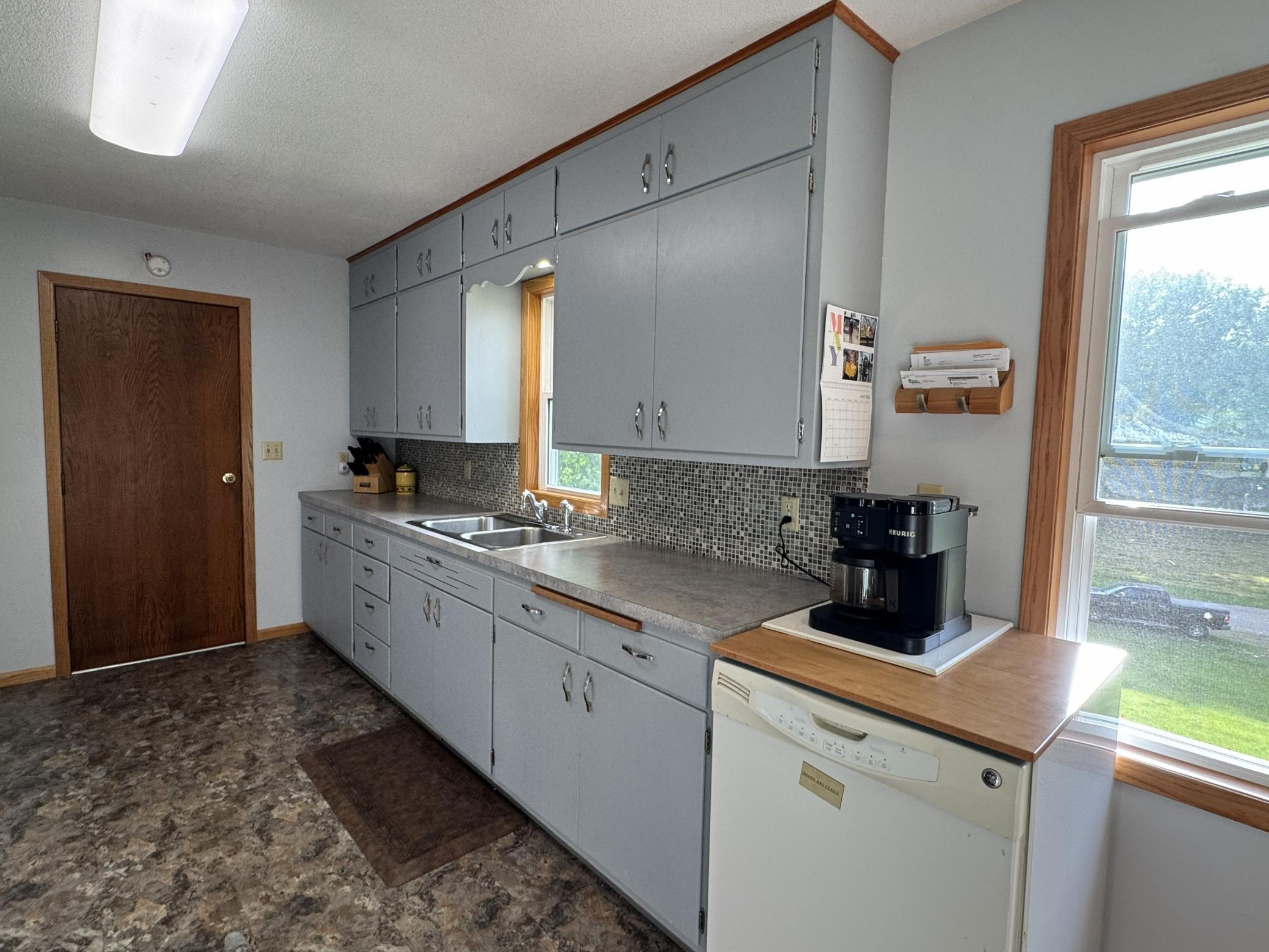 2722 Albion Avenue Property Photo 14