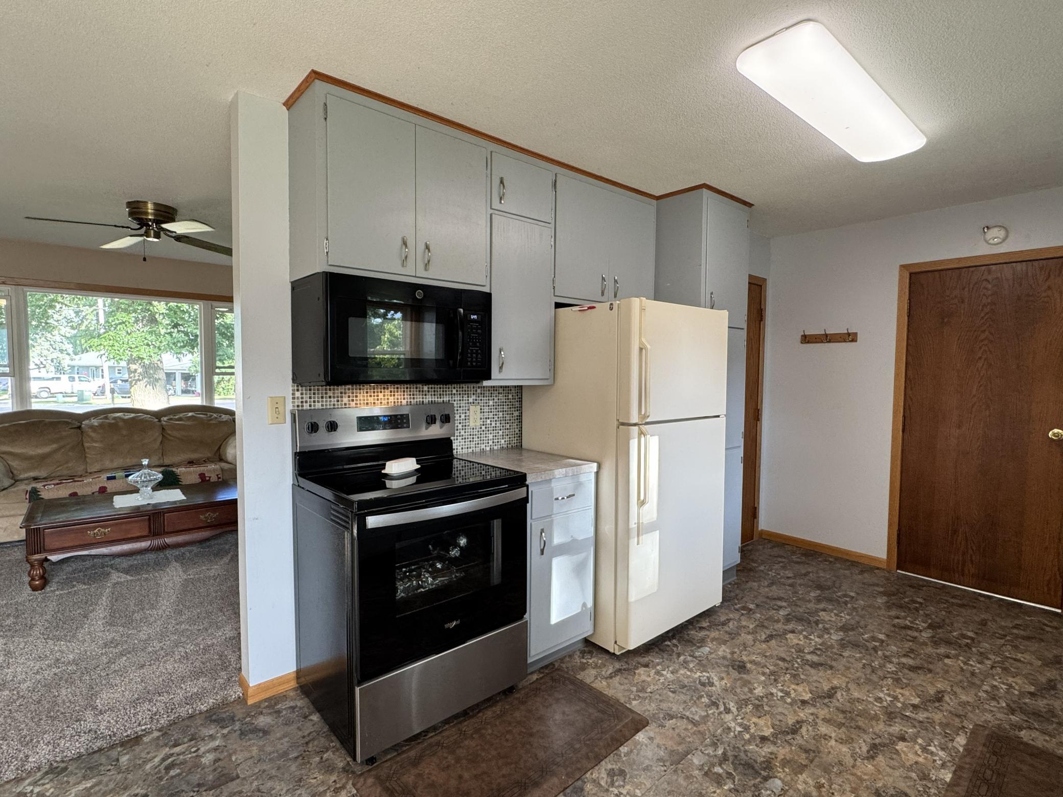 2722 Albion Avenue Property Photo 16