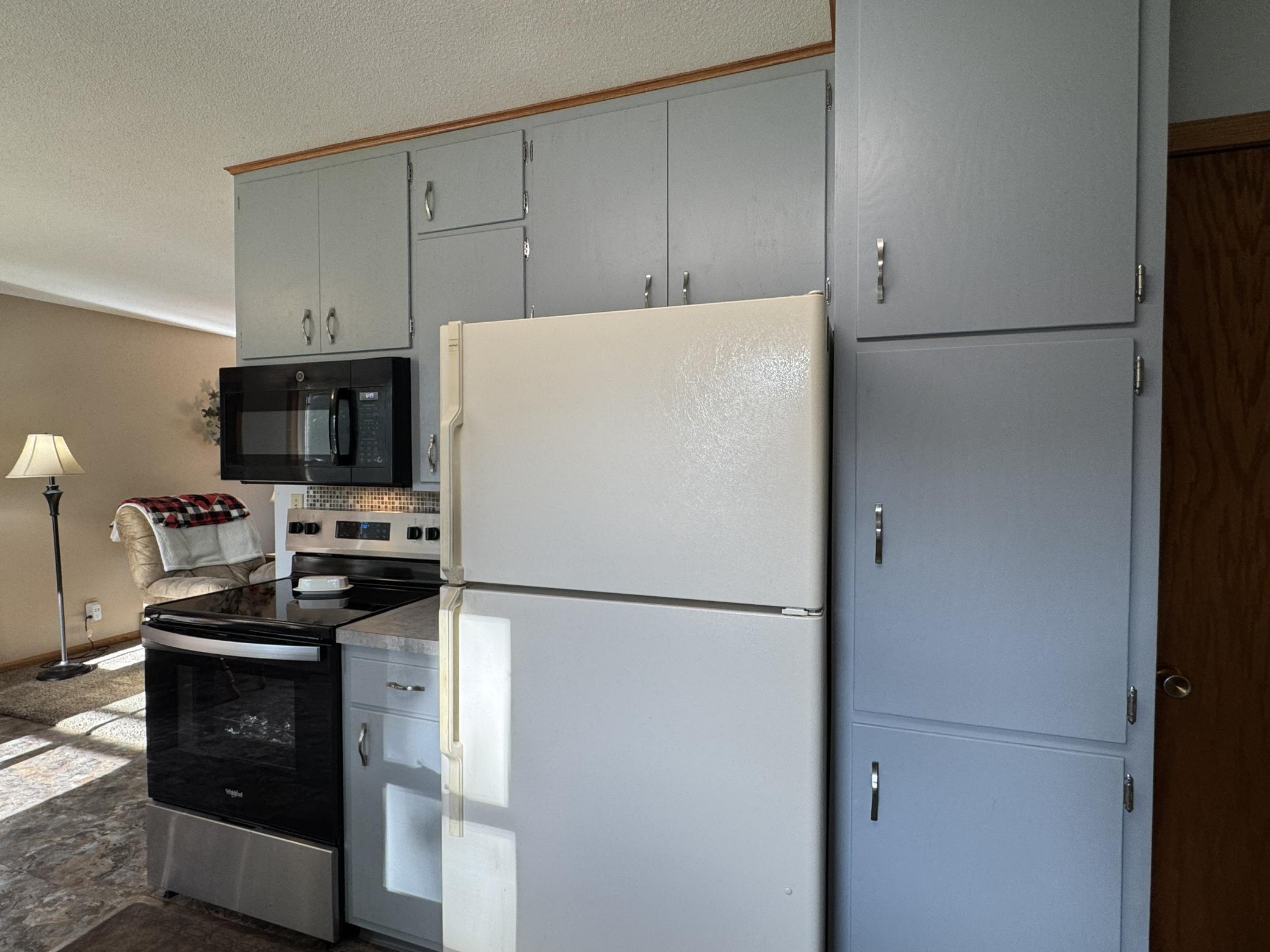 2722 Albion Avenue Property Photo 17