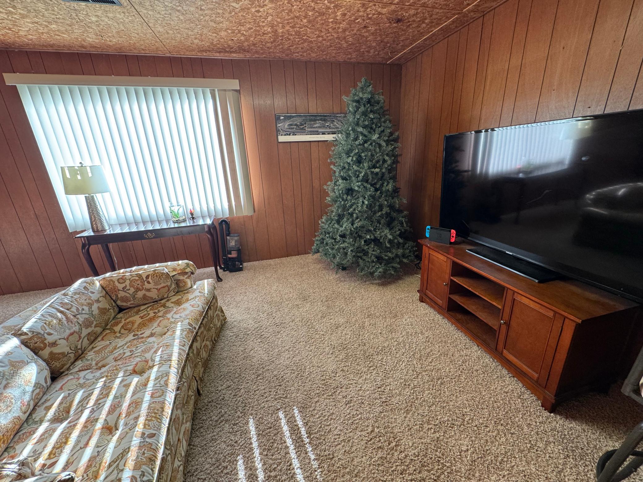 2722 Albion Avenue Property Photo 37