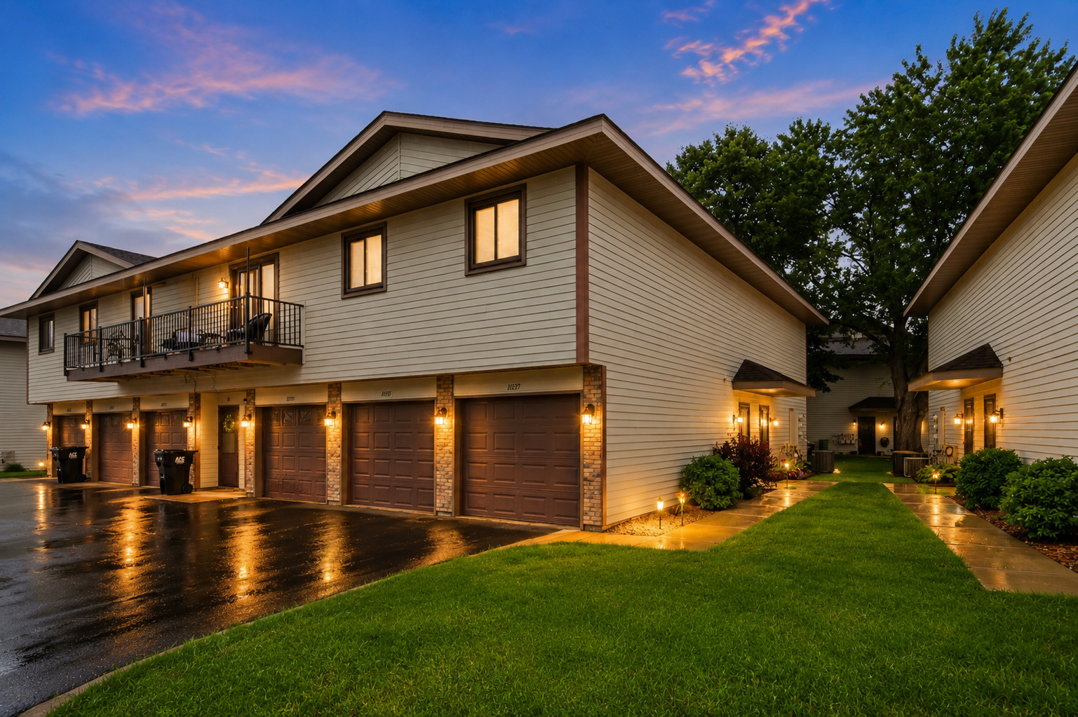 11137 Edgewood Circle N Property Photo 1