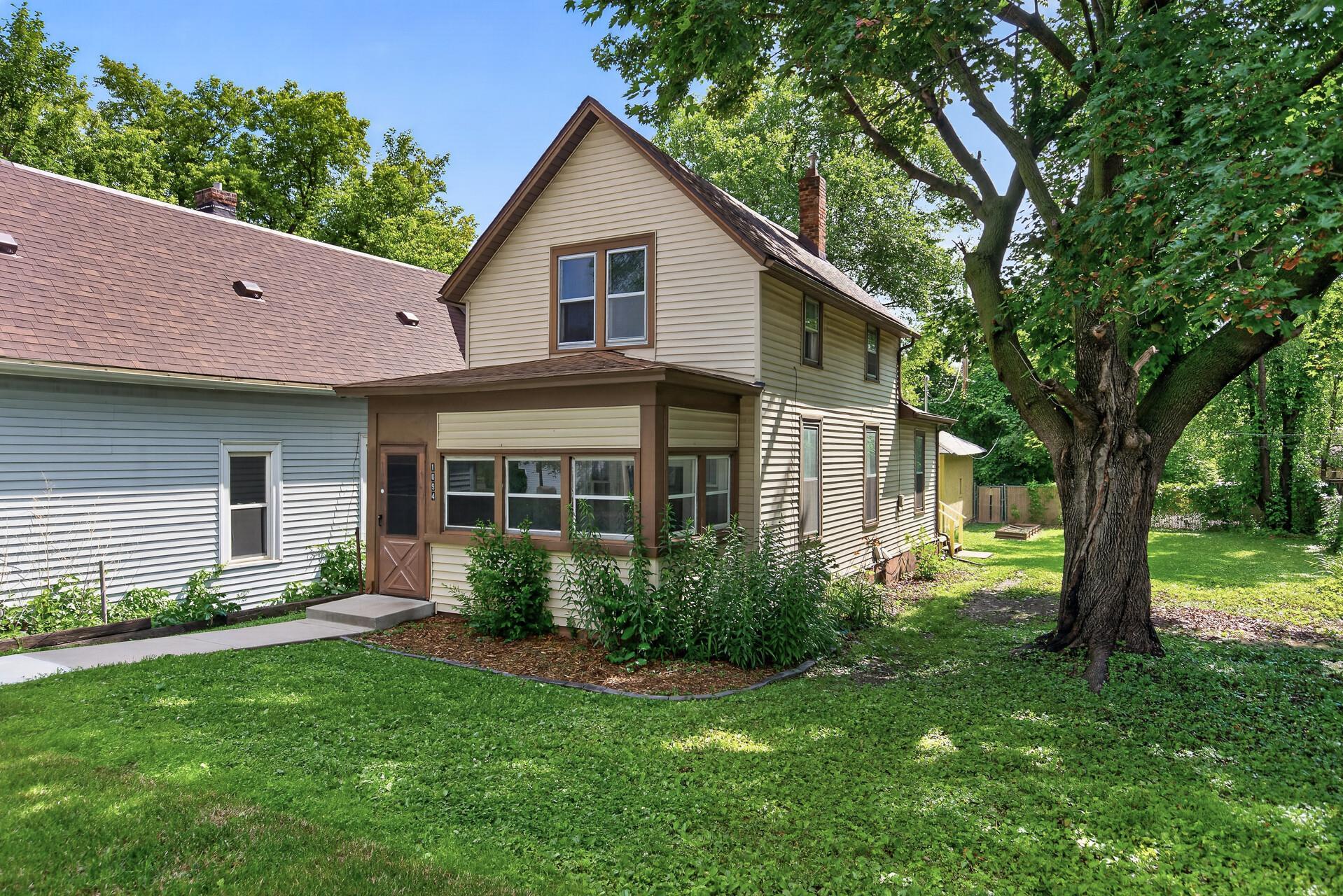1094 Kent Street Property Photo 2
