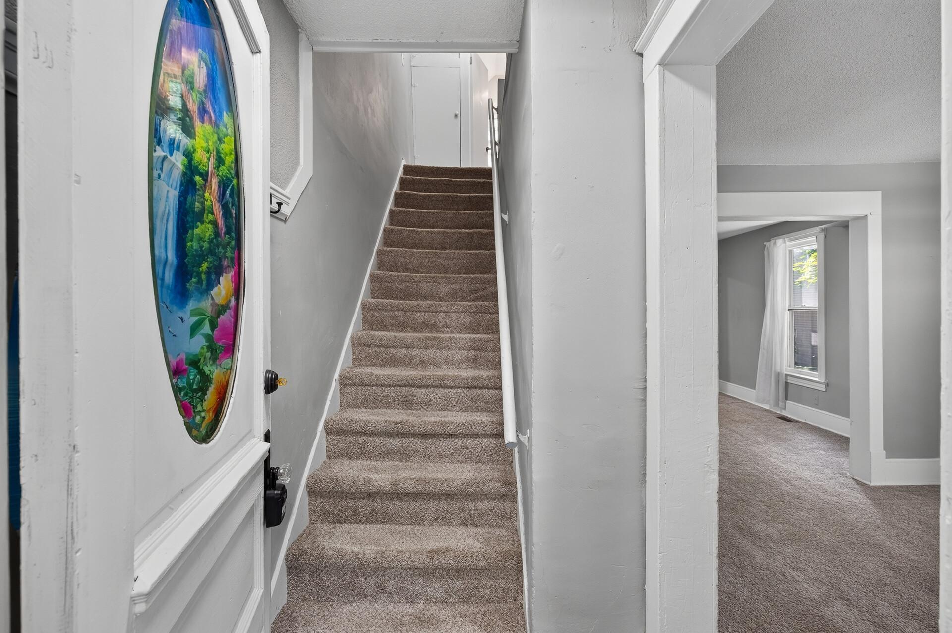 1094 Kent Street Property Photo 5