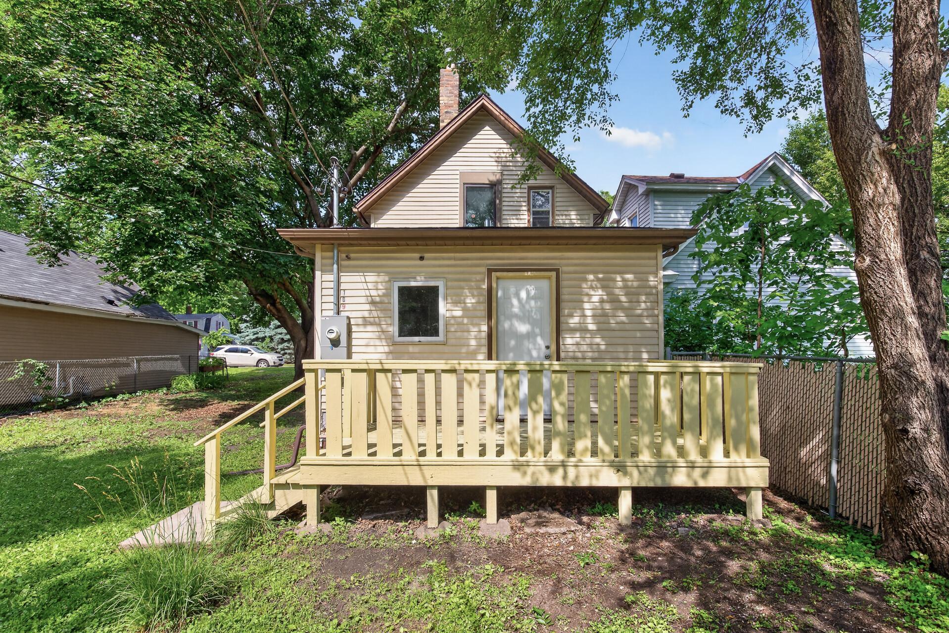 1094 Kent Street Property Photo 23