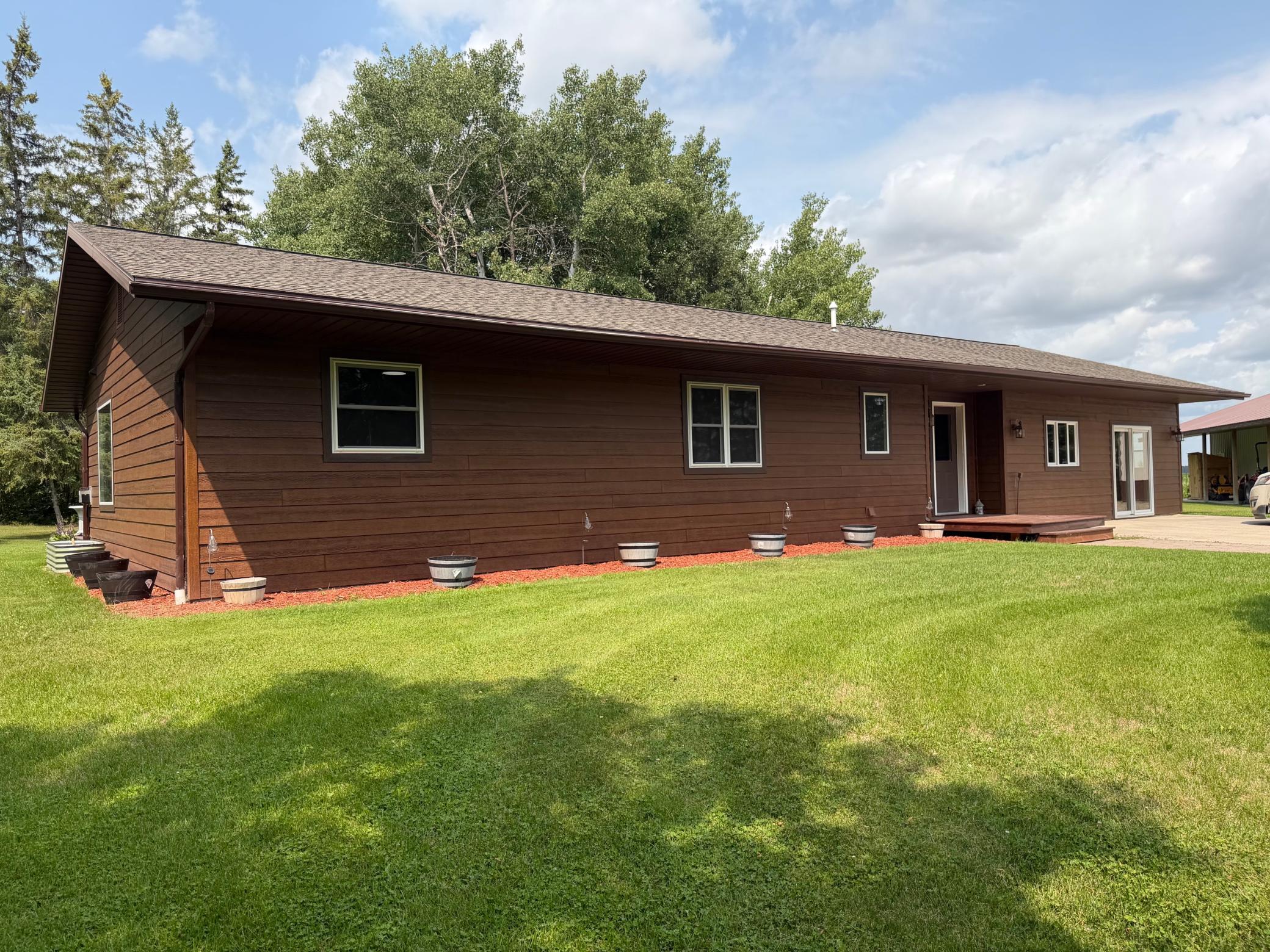 40439 230th Street Property Photo 17