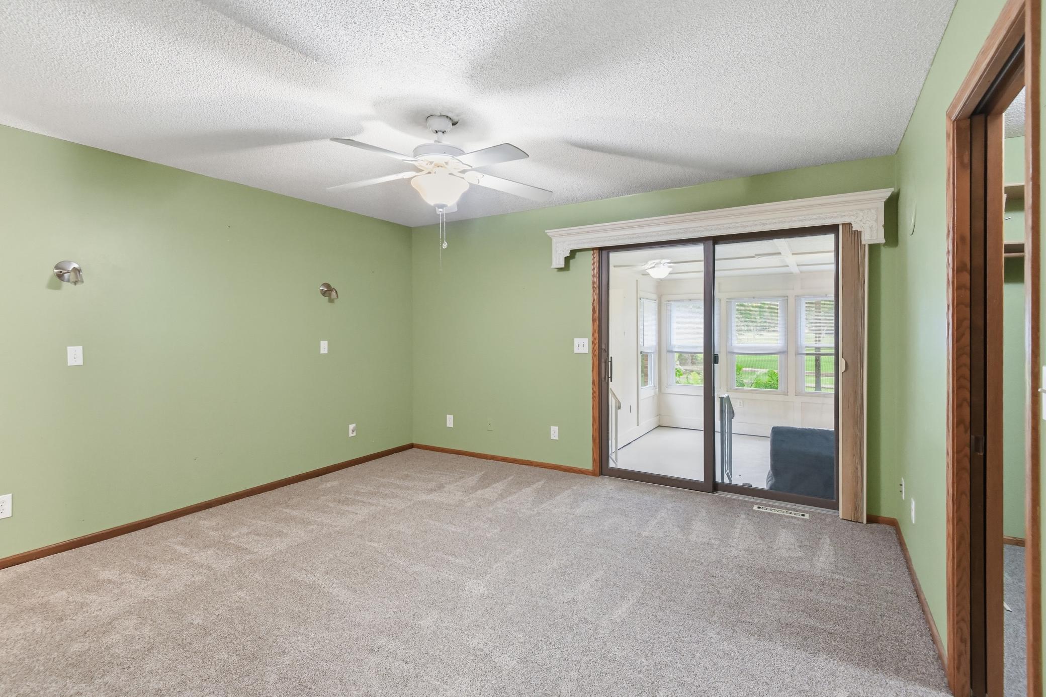 267 Park Avenue S Property Photo 17