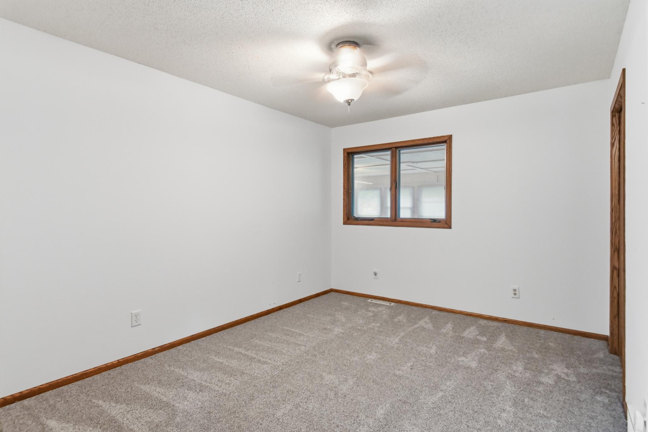 267 Park Avenue S Property Photo 20