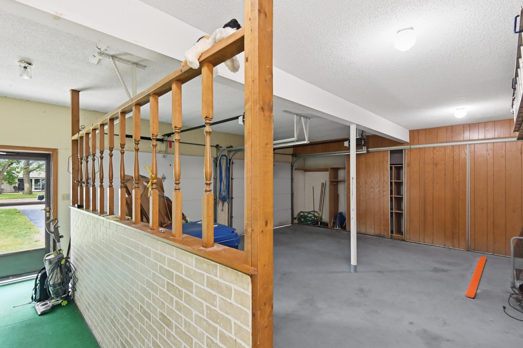 267 Park Avenue S Property Photo 24