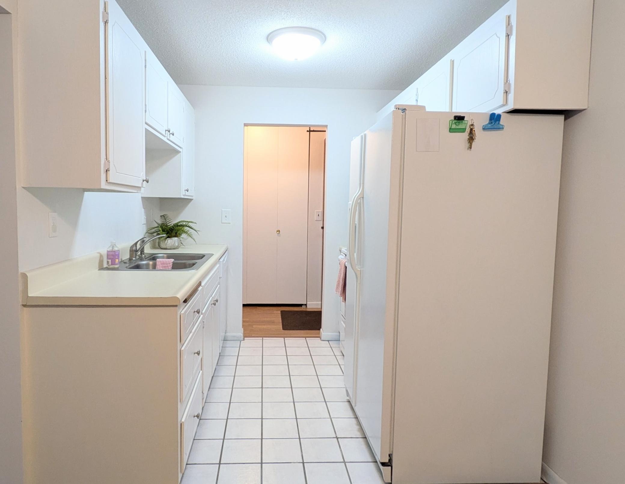 4387 Wilshire Boulevard 106 Property Photo 6